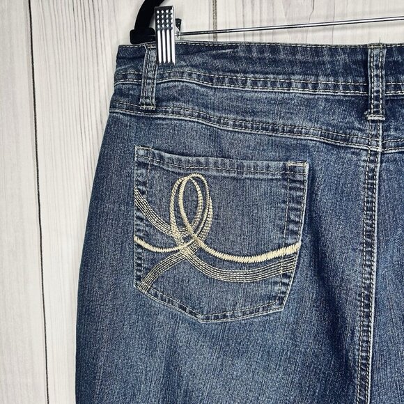 Cato Flared Leg Jeans High Rise Blue Denim Pockets Stretch Size 16 (36 x 31) - Picture 8 of 9